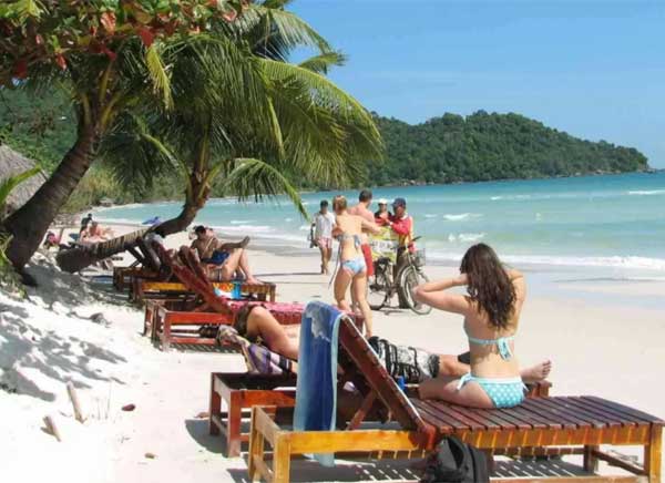 khach-san-que-toi-soc-trang-bai-sao-phu-quoc-chup-hinh