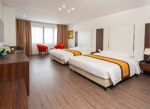 khach-san-que-toi-soc-trang-ly-do-nen-dat-phong-doi-o-khach-san-du-di-mot-minh